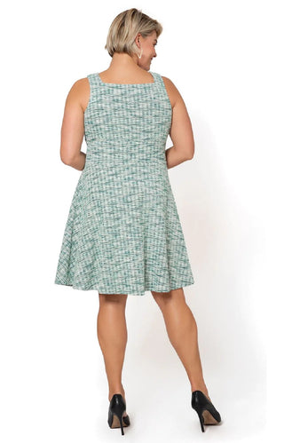 Leota Women's Sleeveless Arianna Dress in Green Multi (Curve)