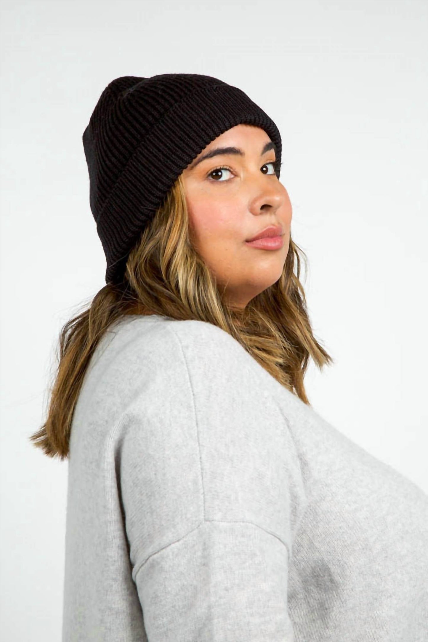 Maison Montagut - Women's Cashmere Cable Hat