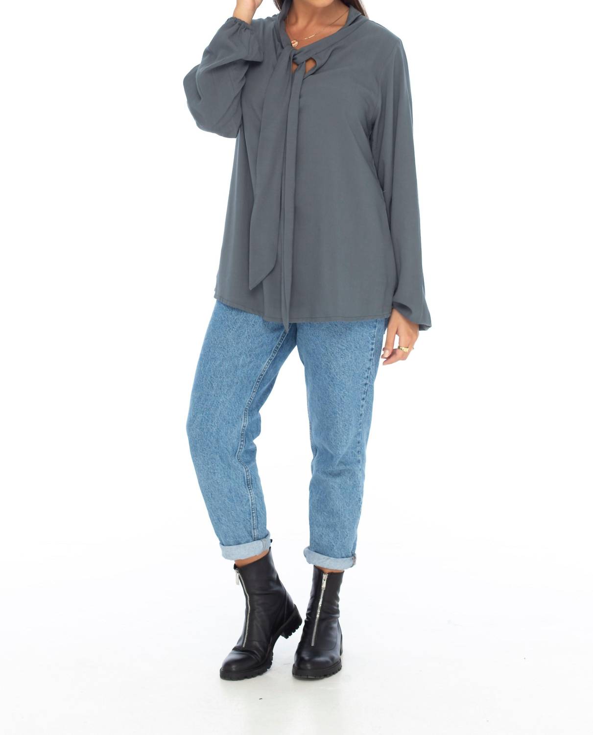 Skemo - Basics Tie Blouse