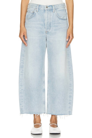 Cidadãos da Humanidade - Calça Jeans Crop Ayla Raw Hem