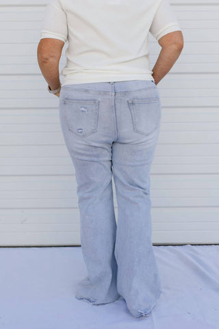 Risen - Cordwood Beach Distressed Jeans