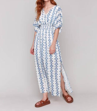 Charlie B - Vestido longo estampado com manga dolman e fendas laterais