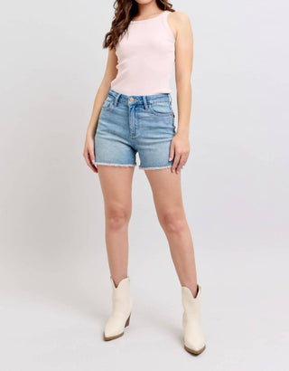 Judy Blue - Short jeans com detalhe bordado western de cintura alta e corte reto