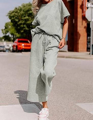 Aapparella - Textured T-shirt And Pant Set