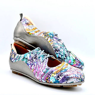 Chelsea Jones - Women's Vibe Slip-on Flat Shoes