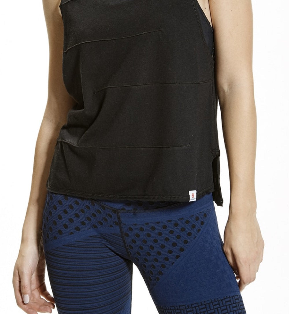 Regata feminina Vimmia Pacific Pintuck V preta tamanho grande