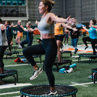 JumpSport 350 Pro Fitness Trampolim interno para exercícios cardiovasculares de 39 polegadas, azul-petróleo/preto