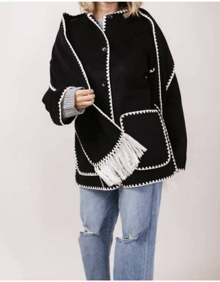 Elan - Jaqueta com Costura Superior e Cachecol Removível