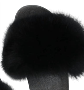 Maniere - Chinelos Furries Femininos