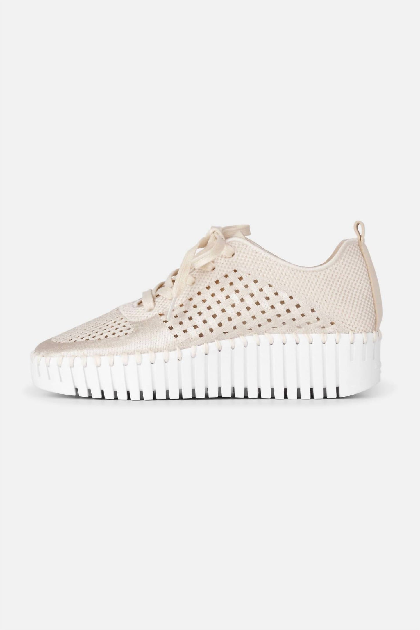 Ilse Jacobsen - Women's Tulip Embroidered Platform Sneaker