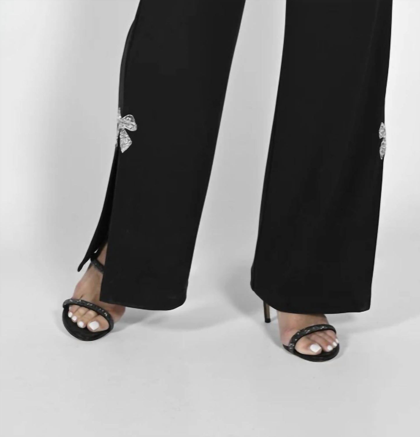 Frank Lyman - Knit Pant With Sequin Side Bow