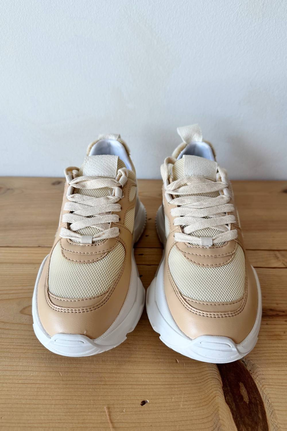 Oasis Society - Women's Evie Sneaker