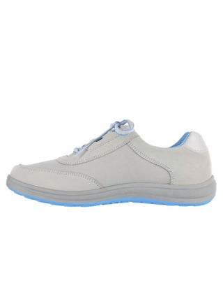Sas - WOMEN'S SPORTY LACE UP SNEAKER - MEDIUM