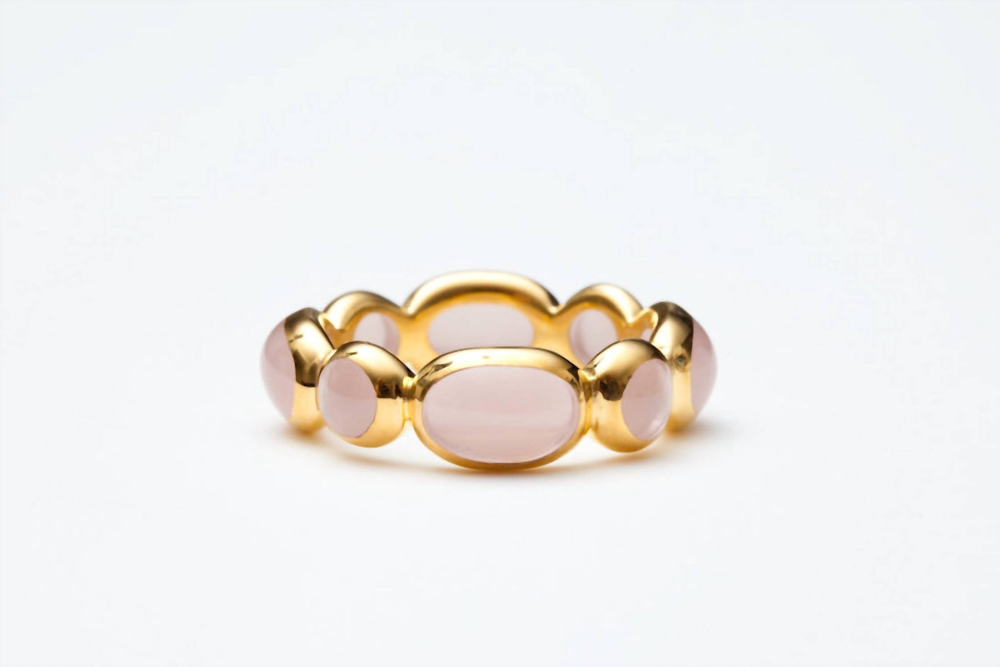 Avenue Chic - Women's Ovali Eternity Stacking Ring