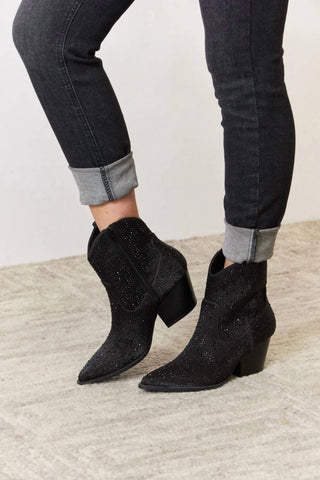 Trendsi - Women's East Lion Corp Rhinestone Ankle Cowboy Boots