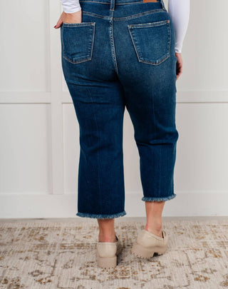 Judy Blue - Calça jeans curta de cintura alta com botões e perna larga