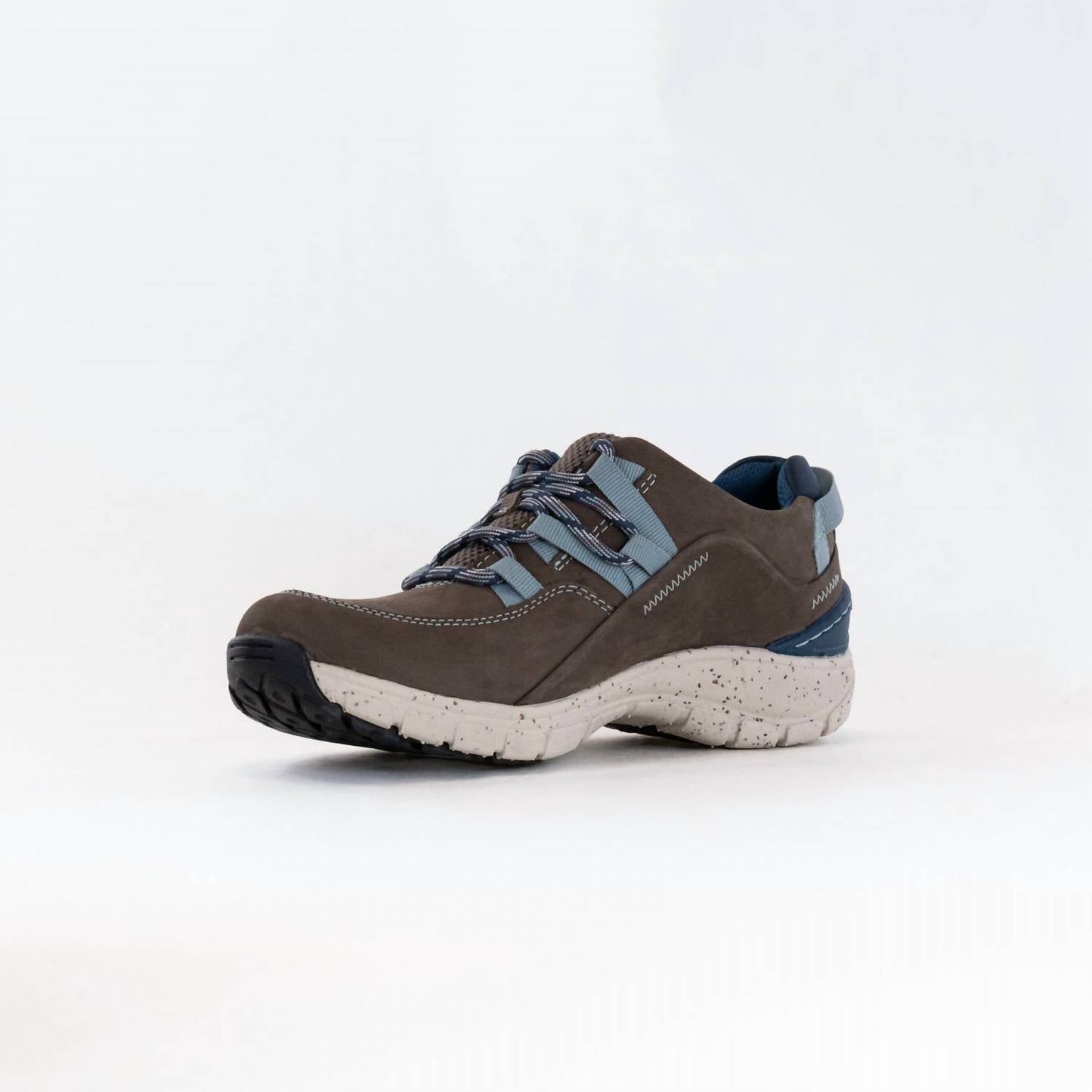 Clarks - Women's Wave Range Waterproof Senakers