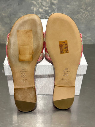 Chinelo feminino Dior Dway em algodão bordado Toile de Jouy rosa peônia, tamanho 6