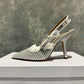 Christian Dior Feminino Street Style Elegante Logo Bico Fino Scarpins e Mules Brancos Tamanho 6