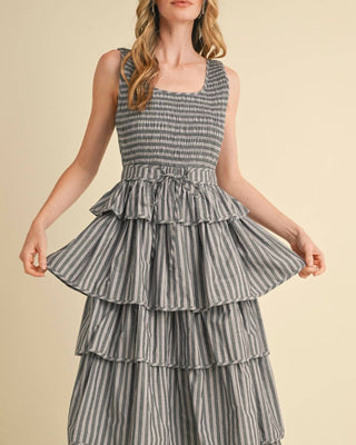 &amp;Merci - Vestido midi em camadas com corpete franzido e listras múltiplas