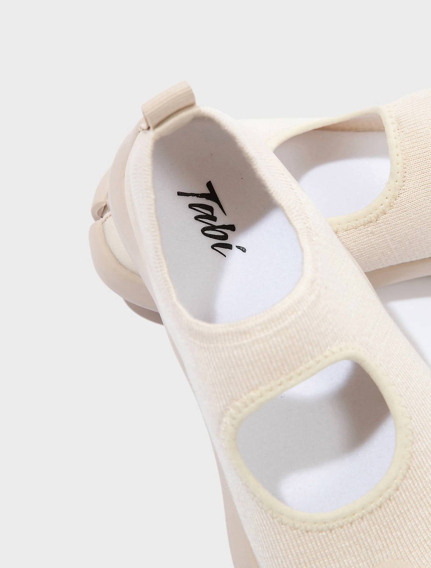 Tabi - Women's Closed Sandal