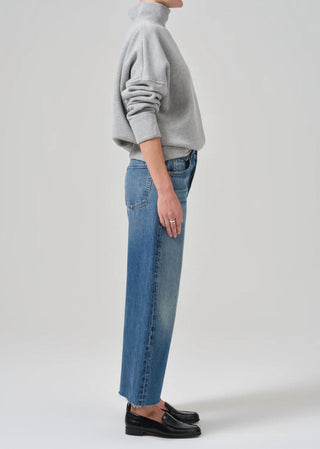 Cidadãos da Humanidade - Calça Jeans Crop Ayla Raw Hem