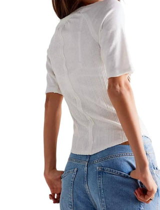 Pessoas Livres - Camiseta Daisy