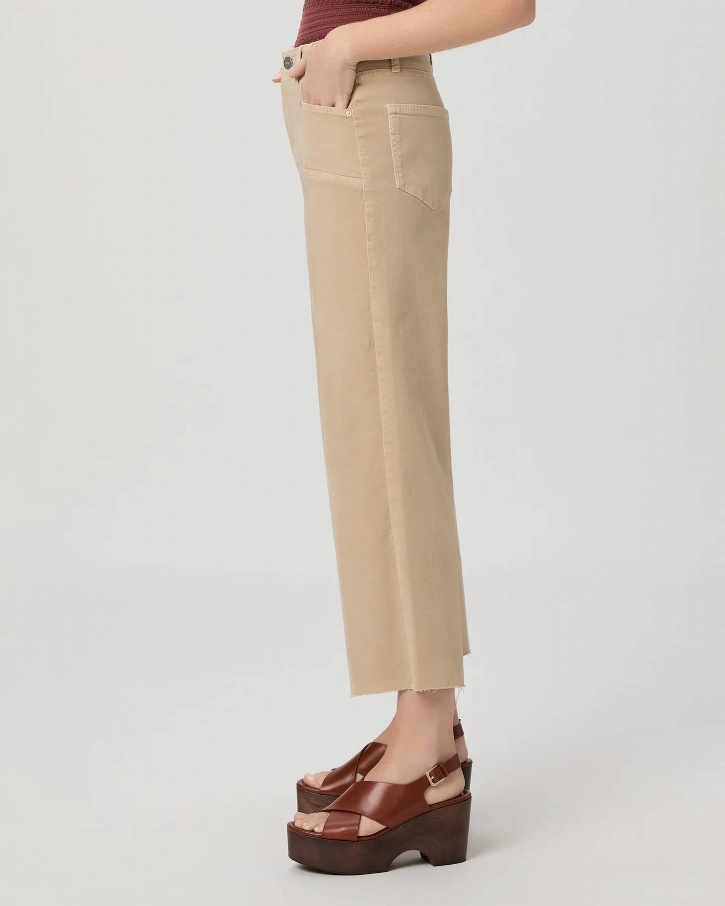Paige - Anessa With Set In Pockets And Raw Hem Jean