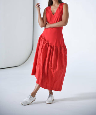 Simply Mila - Vestido Assimétrico Amman