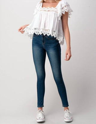 Amerikan Basics - Manga curta com babados