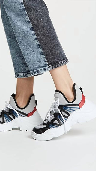 Schutz - Tênis Chunky Boyfriend com Cadarço Feminino