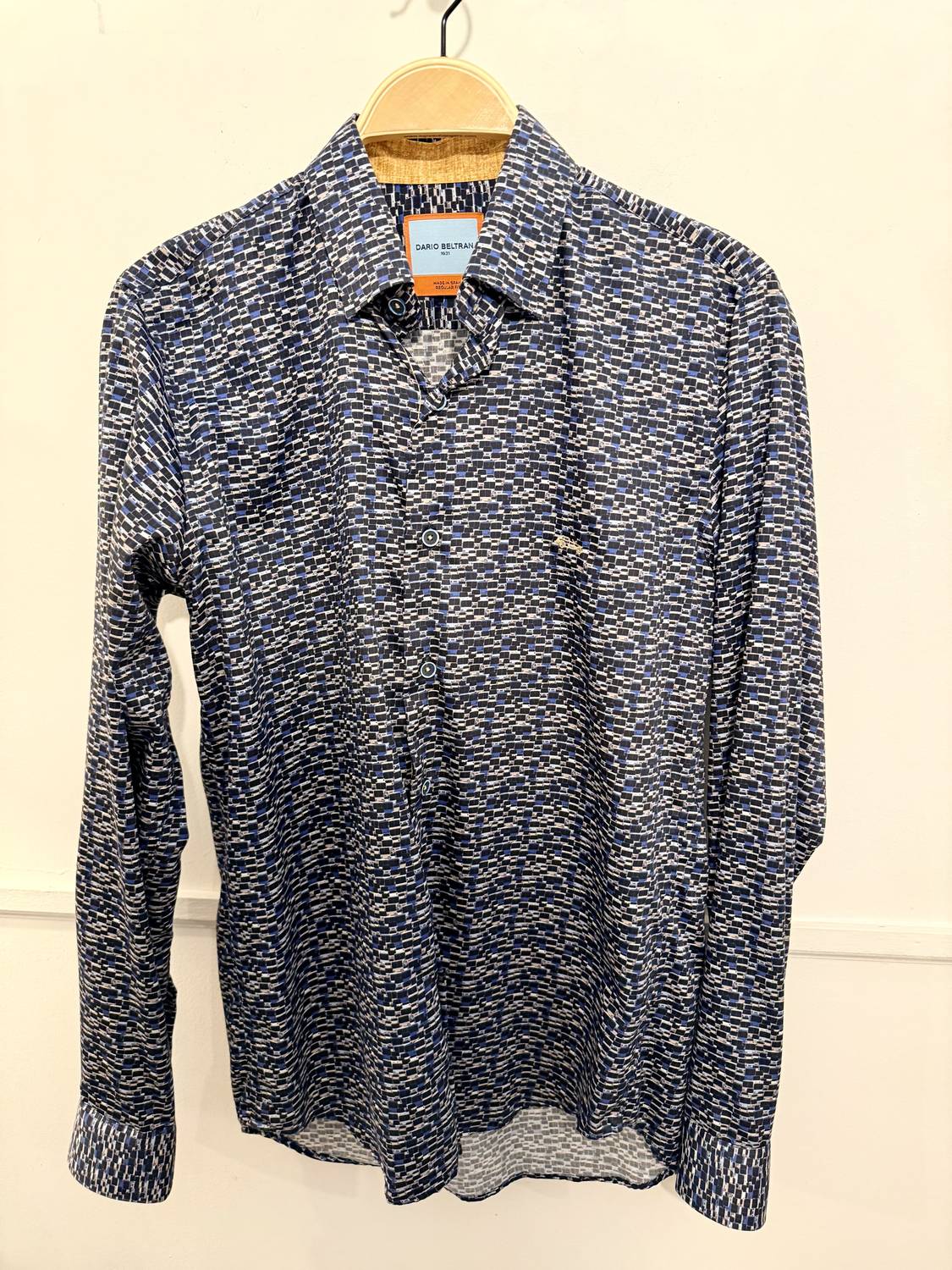 Dario Beltran - Men's Erro Long Sleeve Shirt