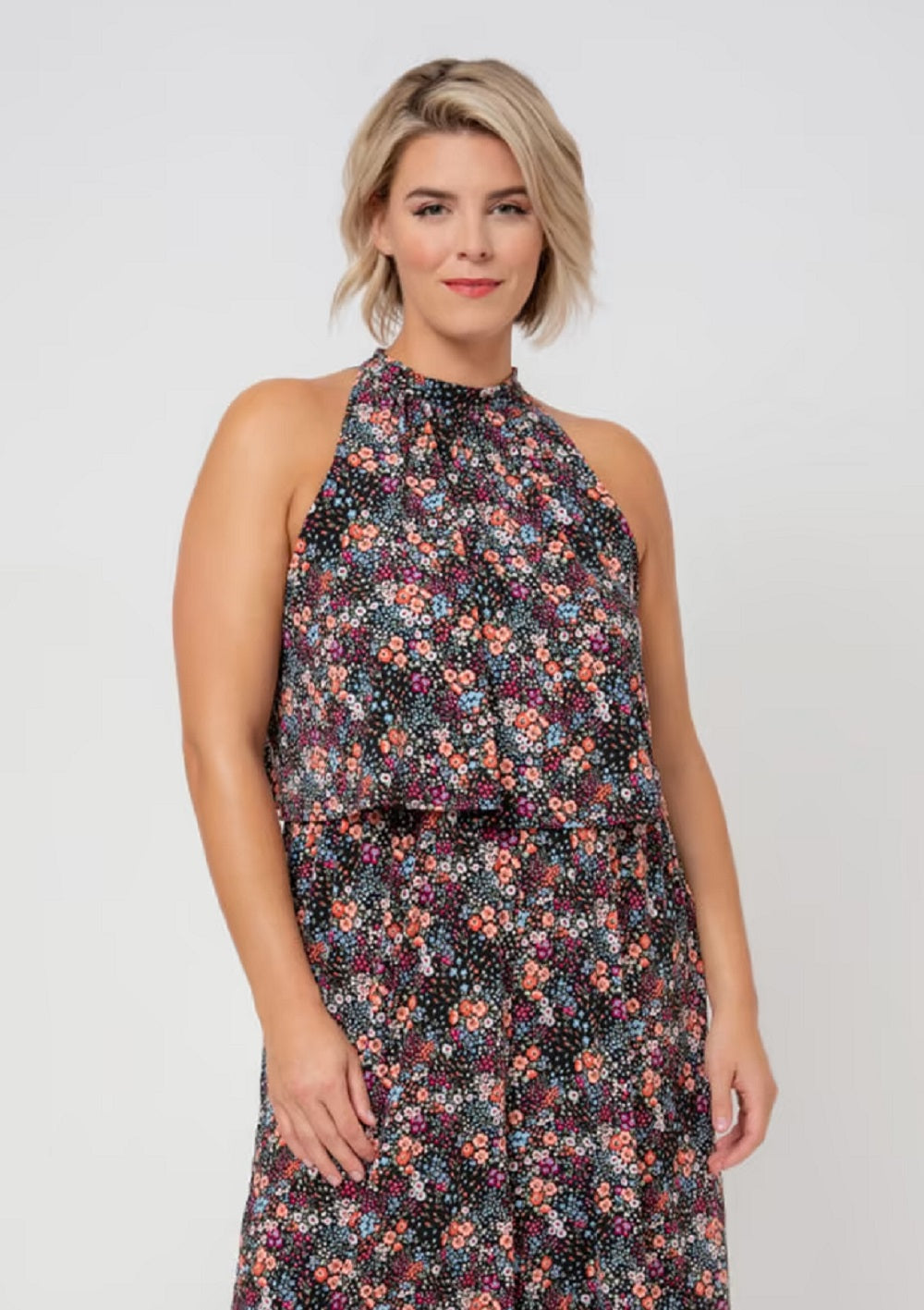 Macacão curto feminino Leota Skyler preto tamanho 3X