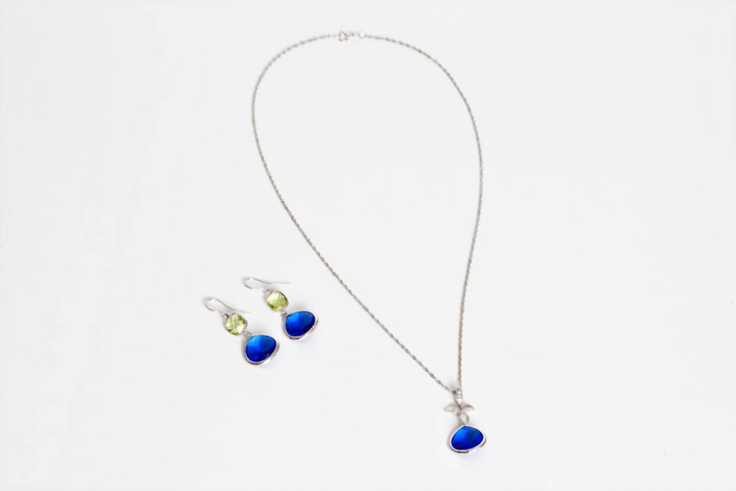 Avenue Chic - Women's Tiny Orchid Drop Pendant Necklace