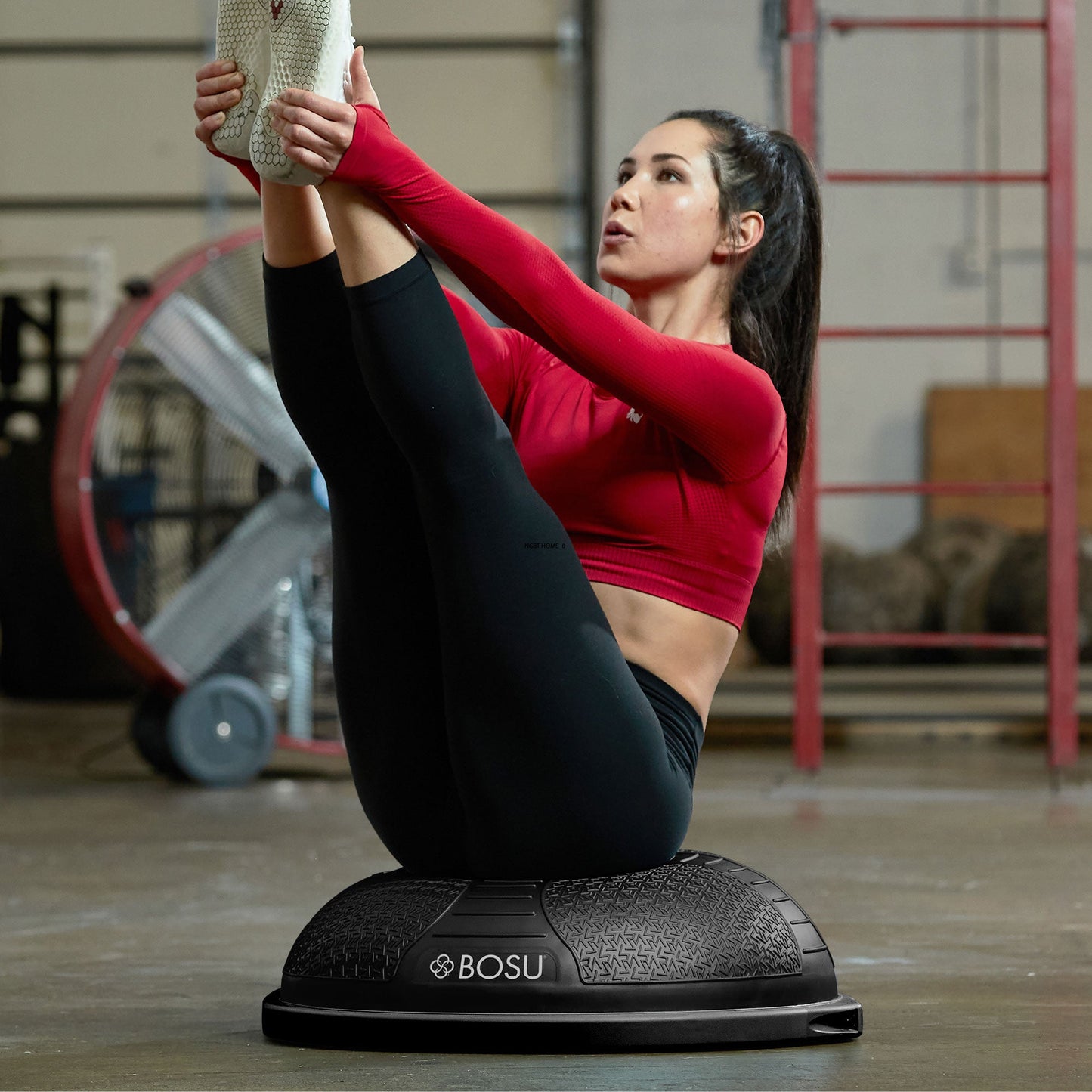 BOSU NexGen Home Fitness Exercício Academia Força Flexibilidade Equilíbrio Trainer, Preto