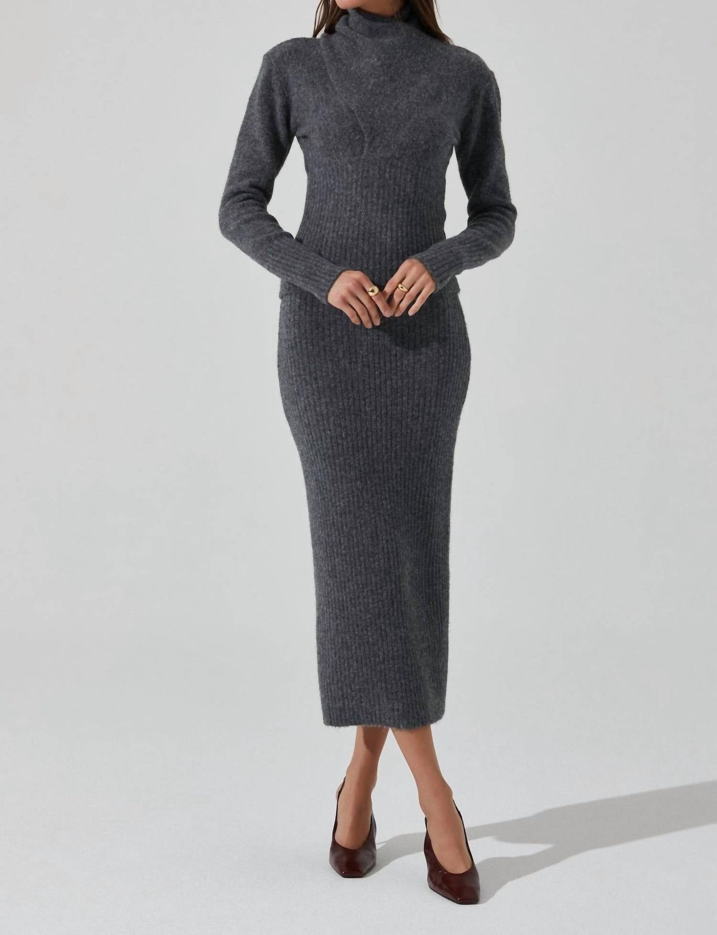 Astr - Neve Ribbed Sweater Midi Skirt