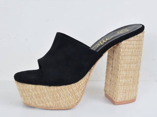 Stella Shoes - Salto grosso sem cadarço e aberto na frente
