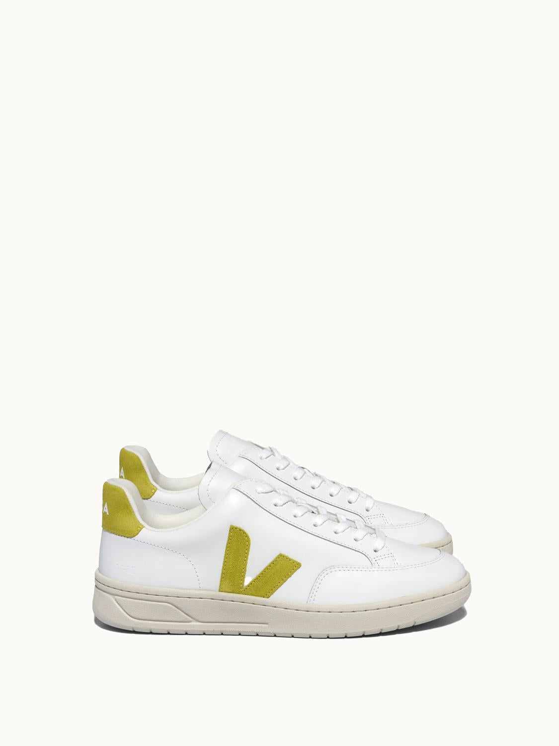 Veja - V-12 Leather
