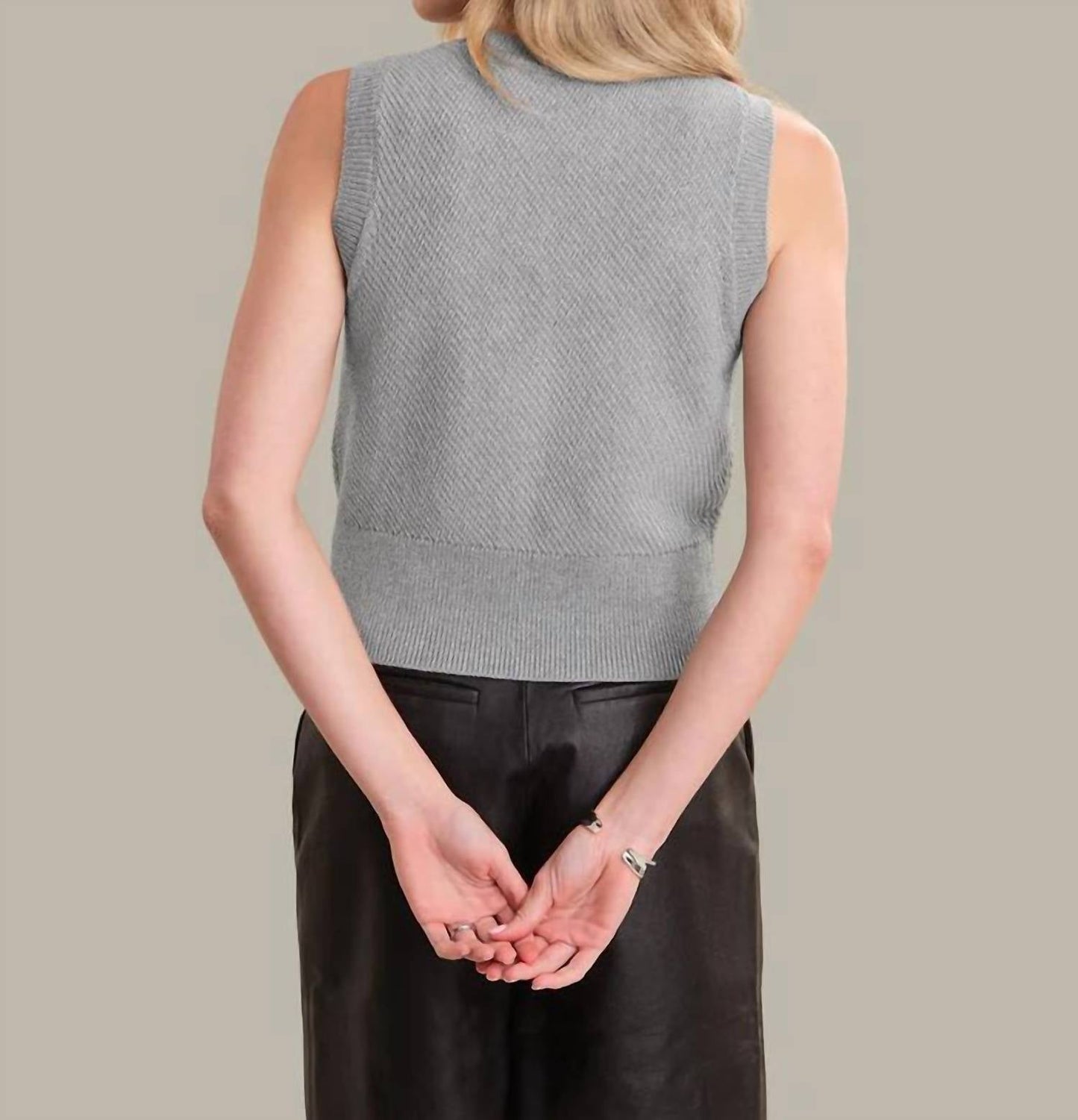 525 America - Kinsley Textured Stitch Shell Blouse