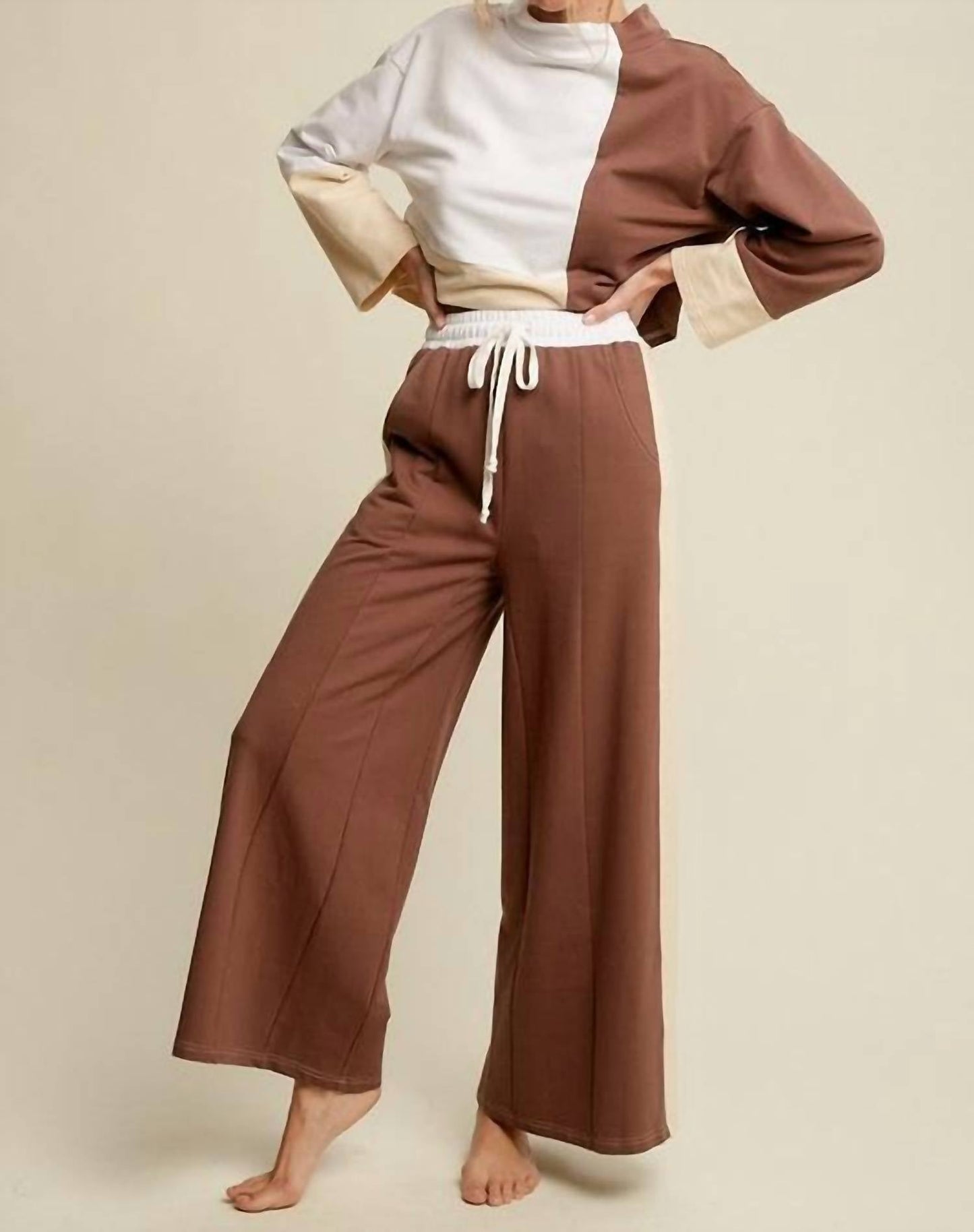 Listicle - Arlet Color Block Lounge Set