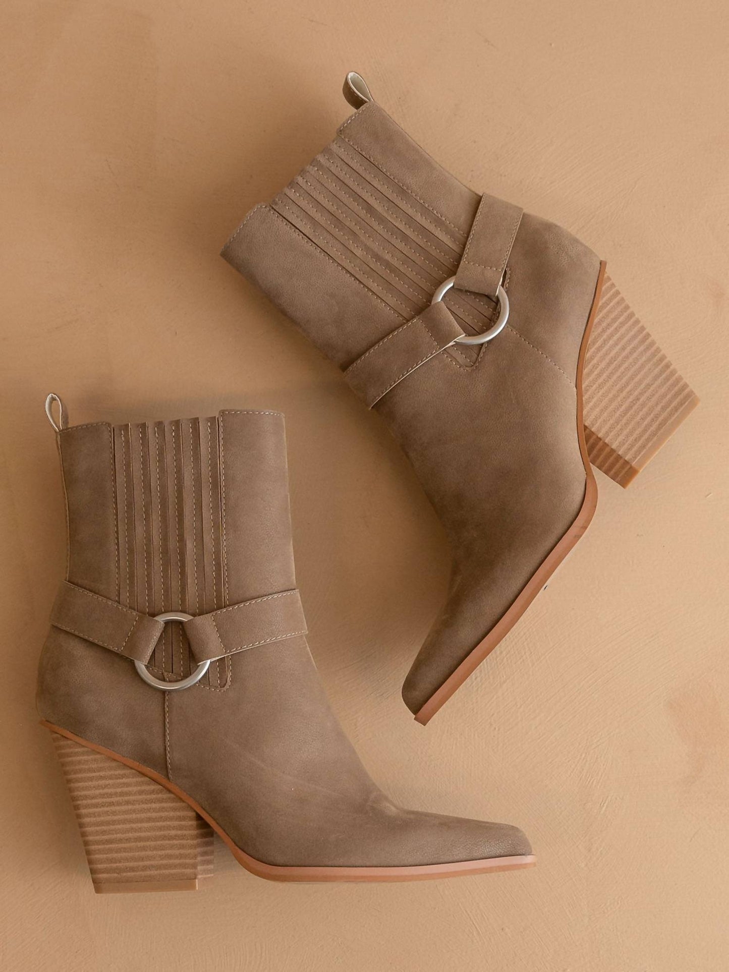 Oasis Society - Women's Carson Distressed Leather Moto Bootie