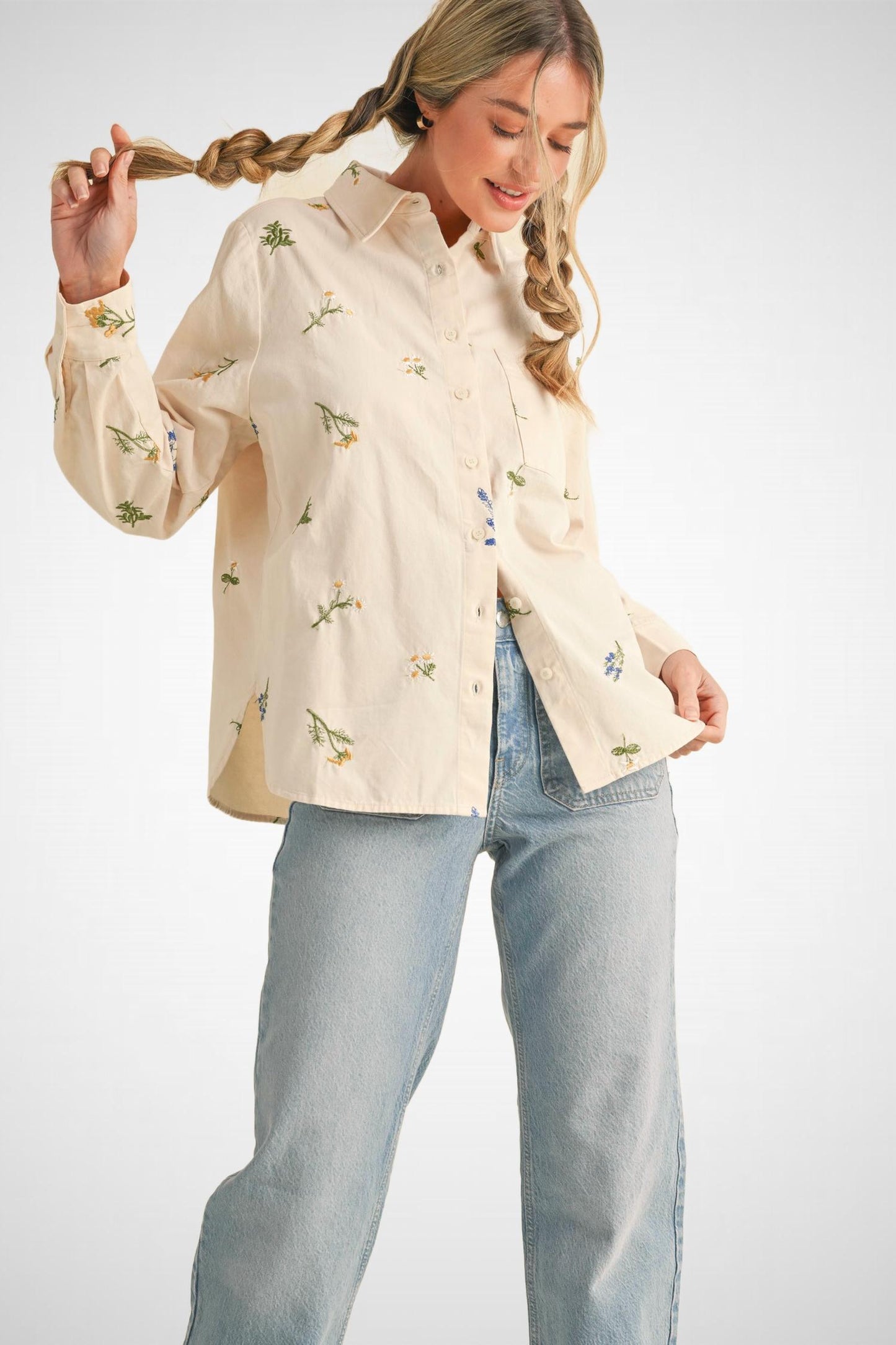 &Merci - Floral Embroidery Button Down Top