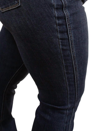 Judy Blue - Calça Jeans Flare com Costura Lateral Angular