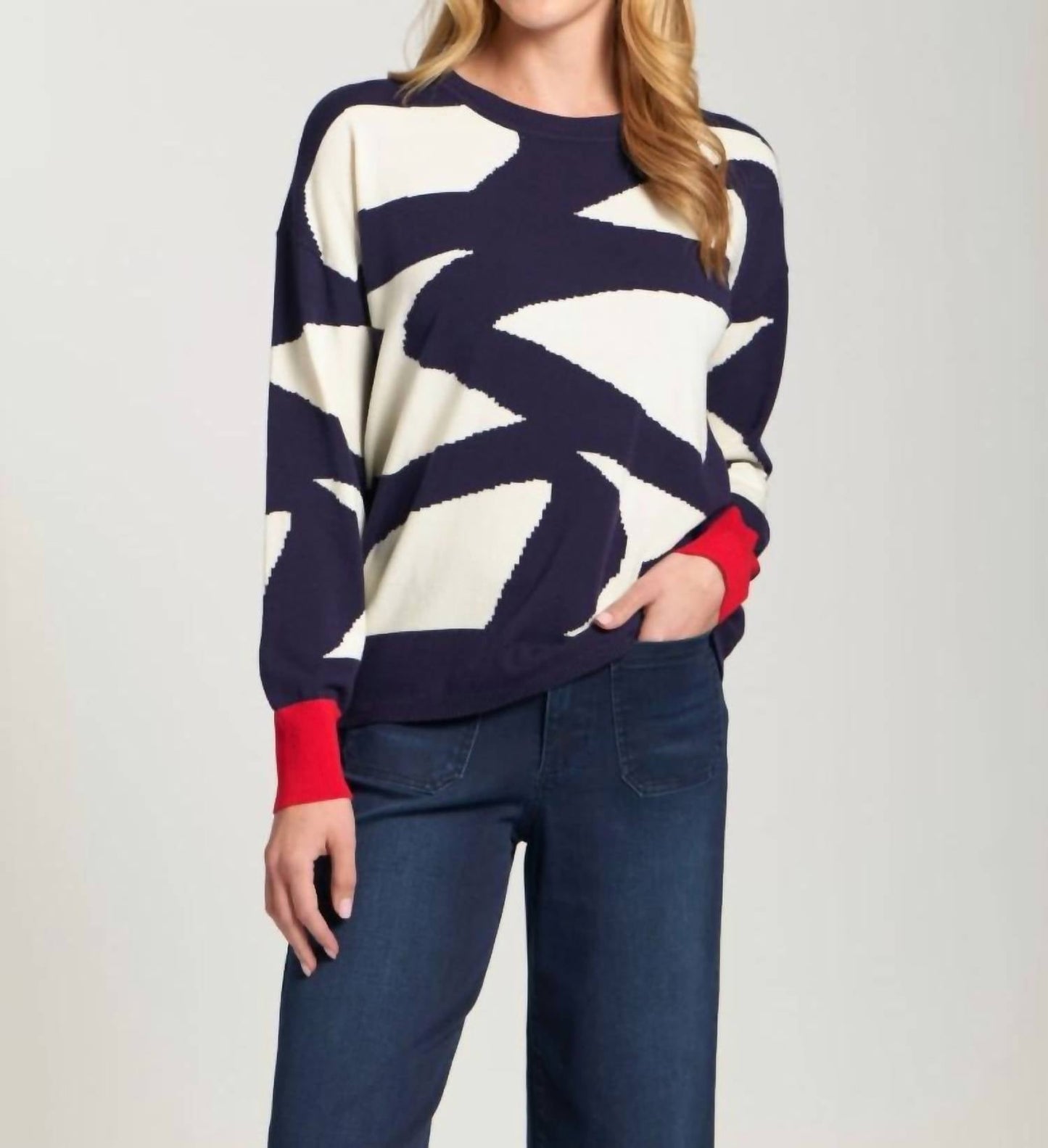 Apny - Graphic Print Crew Neck Knit Sweater