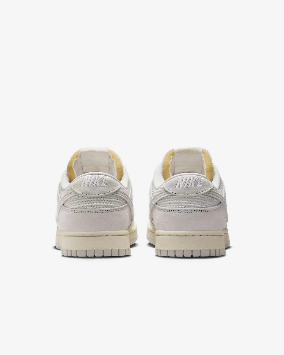 Nike - Men's Dunk Low Waffle Sneaker