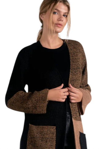 Elan - Suéter longo com blocos de cores e bolsos