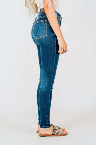 Judy Blue - Core Mid-rise Skinny Jean