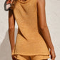 Conjunto de blusa sem mangas com decote em V e shorts com cordão