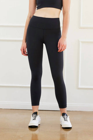 Leggings Curtas Jenn - Cream Yoga