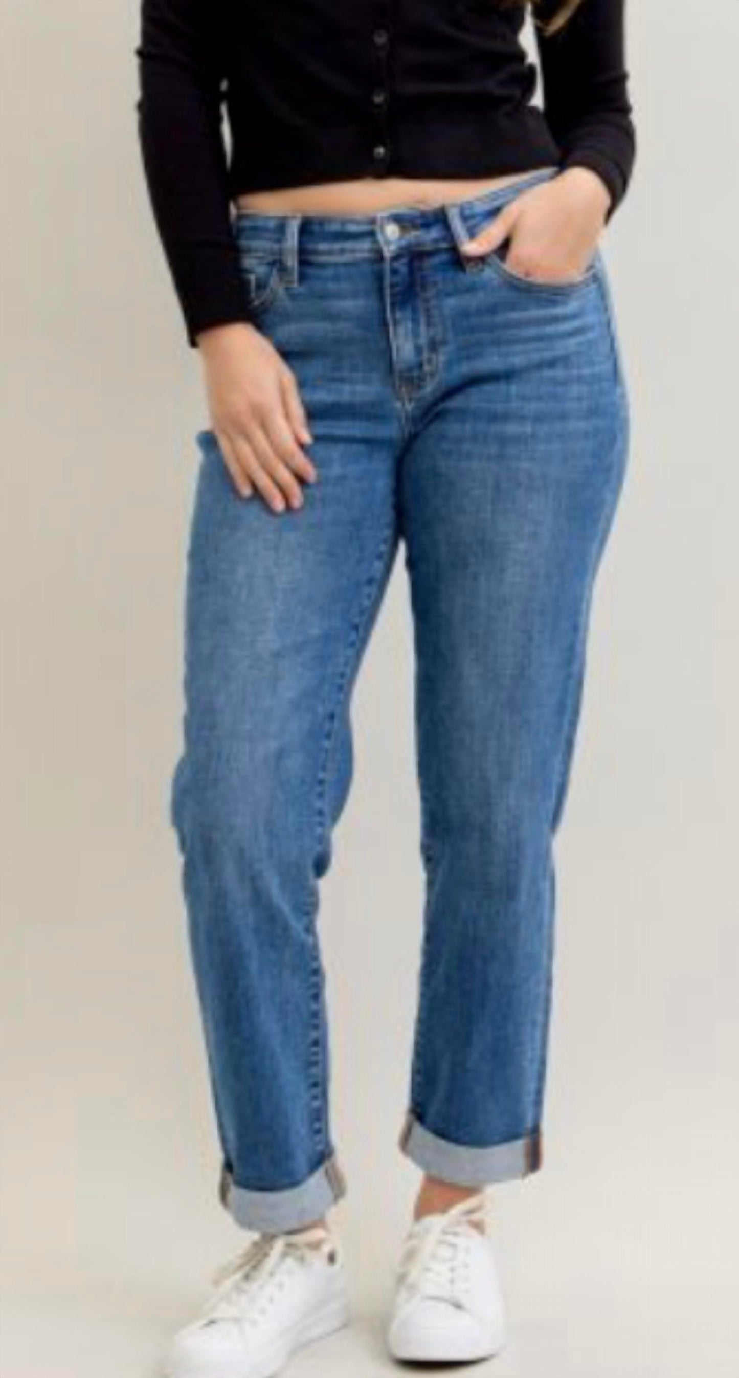 Judy Blue - Mid Rise Boyfriend Classic Cuffed Jeans
